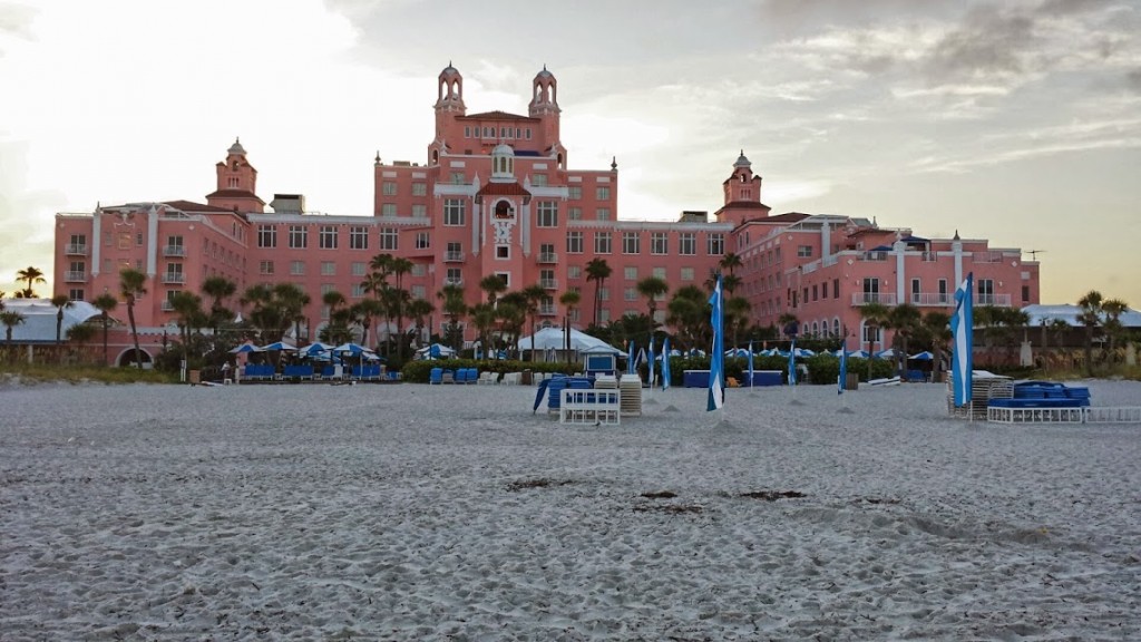 5 Reasons To Experience Loews Don CeSar Hotel in ST. Pete Beach